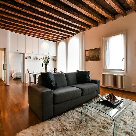 Frari Luxury Apartamento Veneza Exterior foto