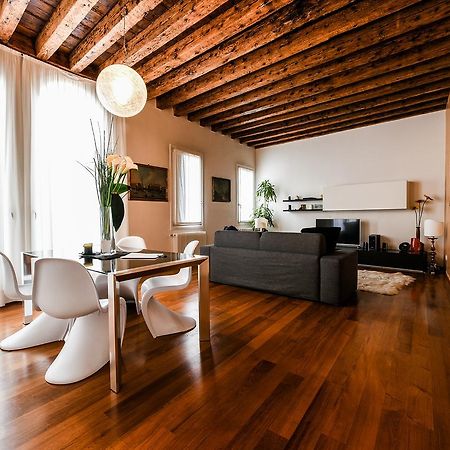 Frari Luxury Apartamento Veneza Exterior foto
