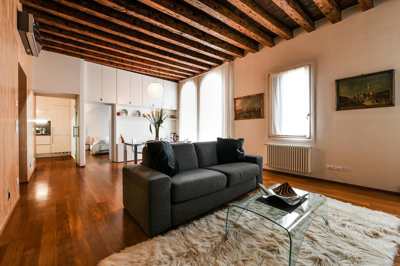 Frari Luxury Apartamento Veneza Exterior foto